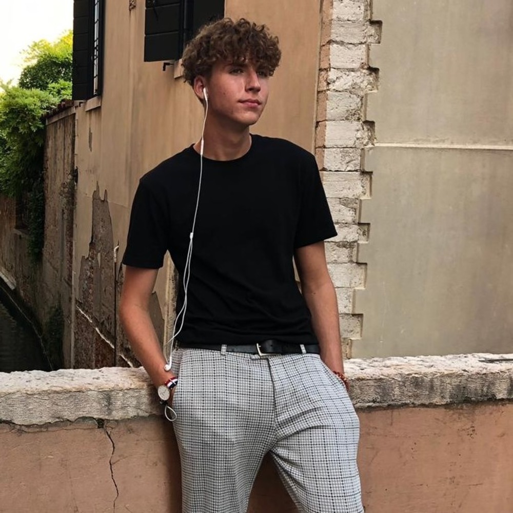 Meet your Posher, Tommy